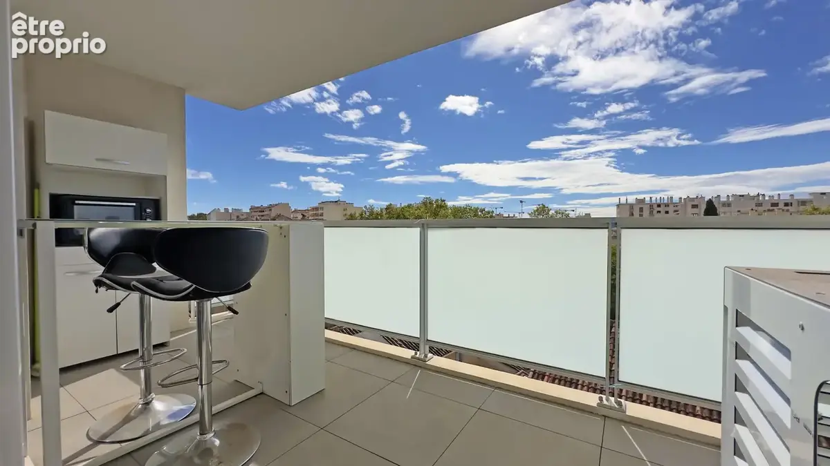 RODEILLAC — T3 récent avec terrasse plein sud - photo 3