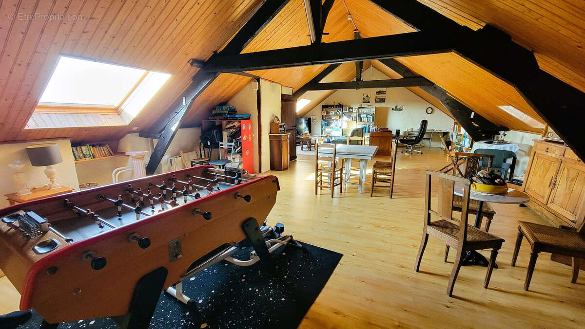 Maison Bourgeoise à vendre sur Jallais - Entre Cholet et Chemillé - Frais d'Agence Réduits ! - photo 10