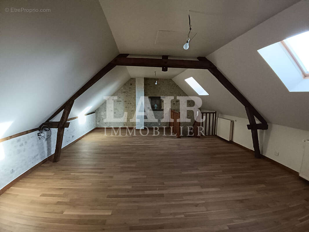 Maison à LE MELE-SUR-SARTHE