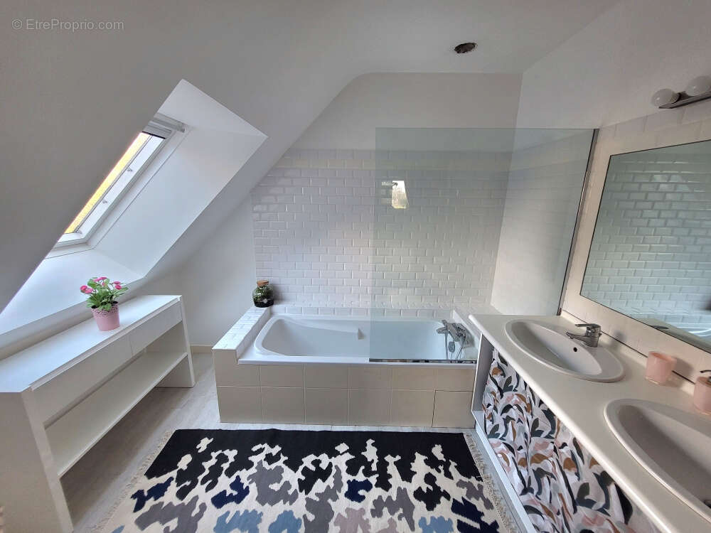 Maison à SAINT-GREGOIRE