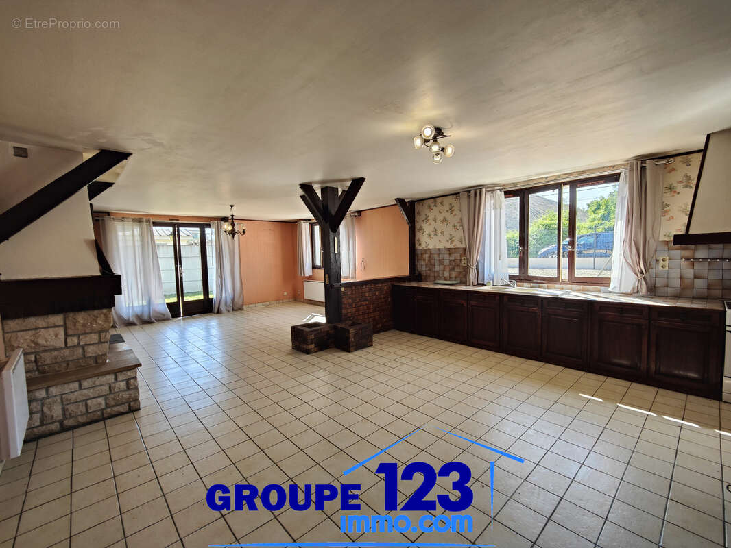 Maison à MIGENNES