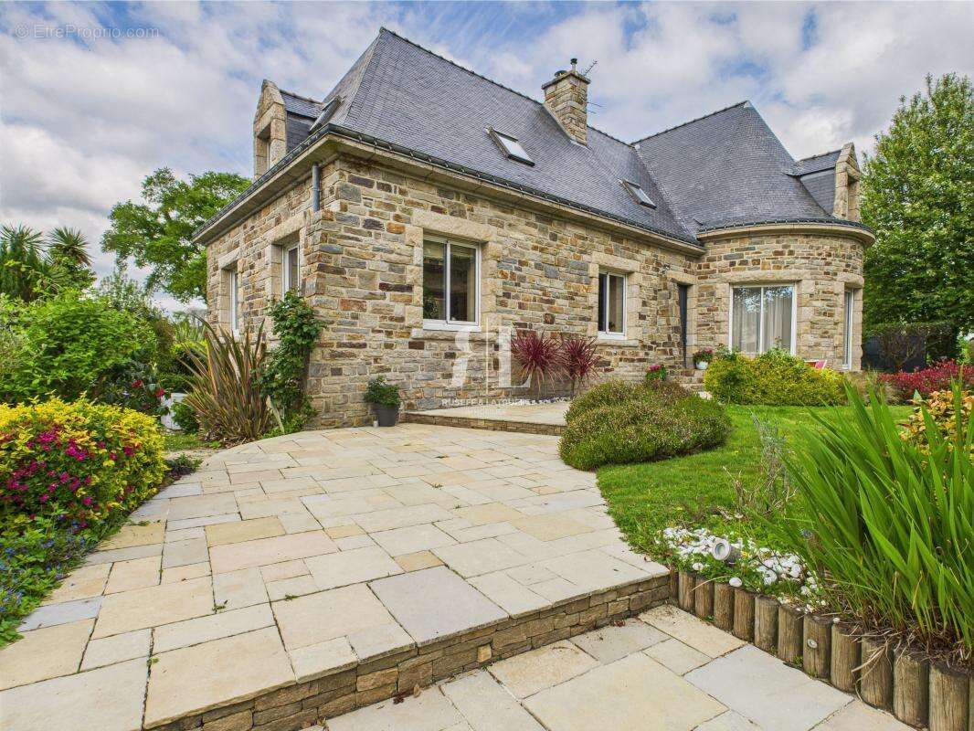 Maison à PONT-SCORFF