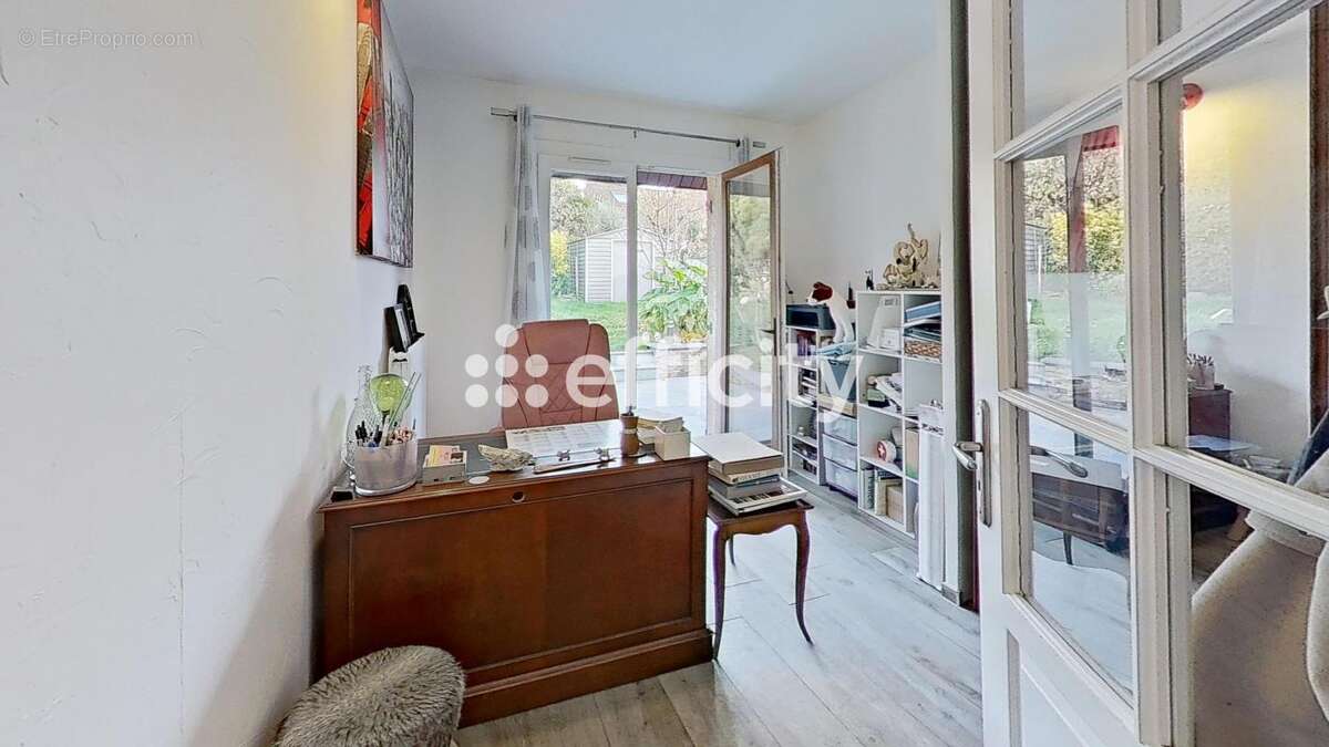 Maison à VILLE-LA-GRAND