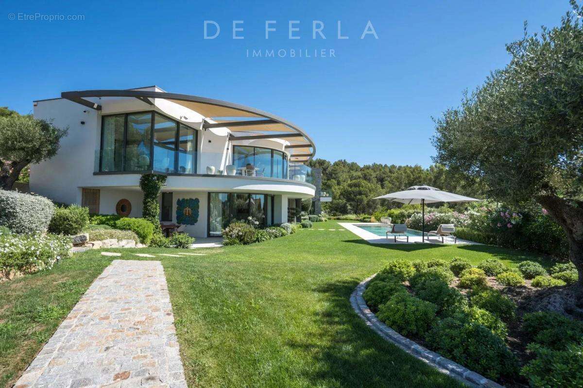 Maison à CAVALAIRE-SUR-MER