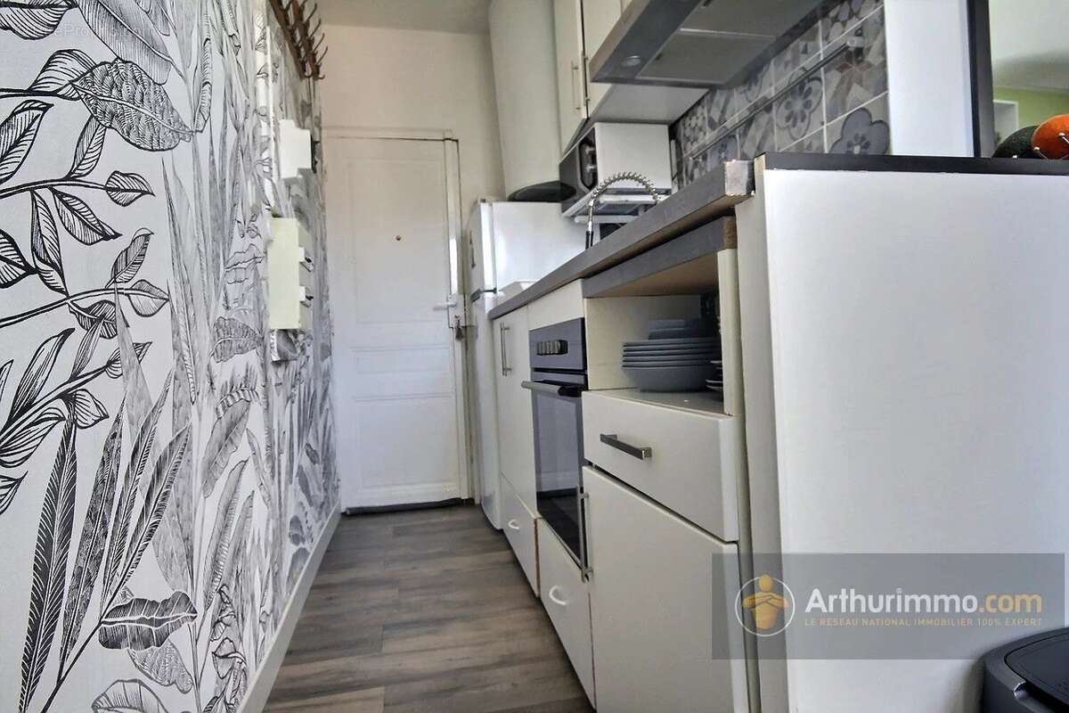 Appartement à CHARENTON-LE-PONT