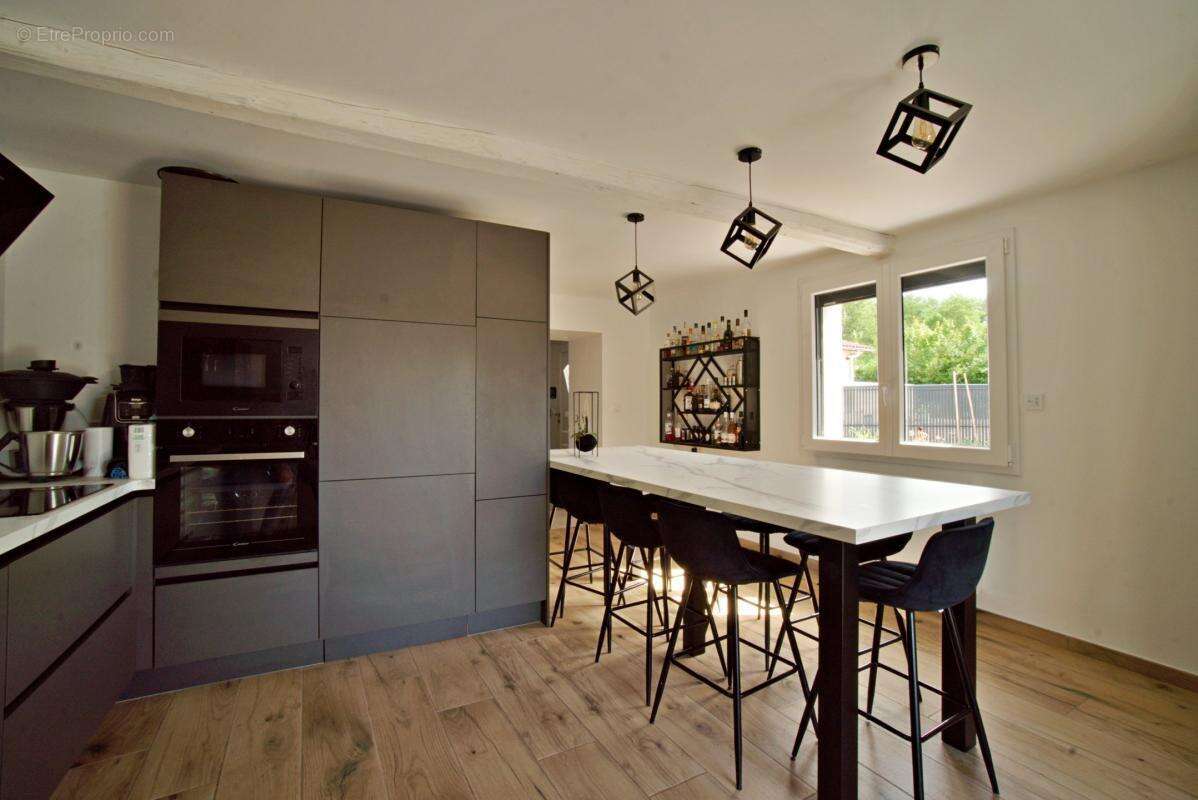 Maison à MESSIMY-SUR-SAONE