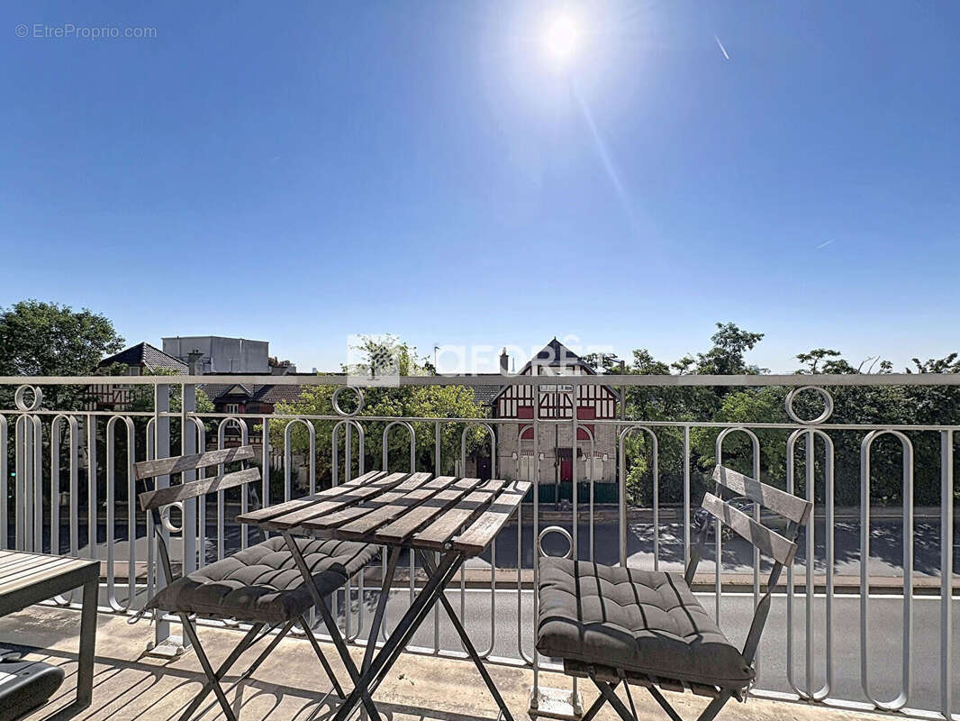 Appartement à SURESNES