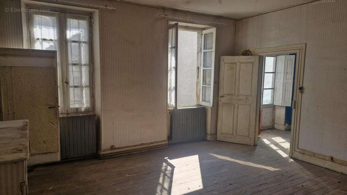 Maison 200 m² à Boissezon  - photo 6