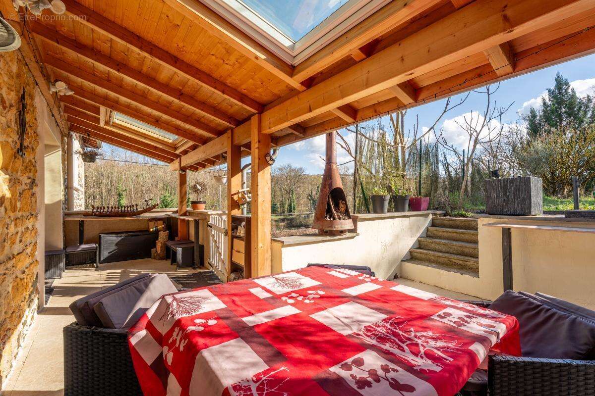 Appartement à SAIN-BEL