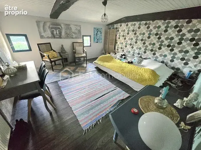 Magnifique propriete de 257 m2 avec 6 chambres, 4 sdb, piscine et un gite de 67 m2 avec 2 chambres !!! - photo 21