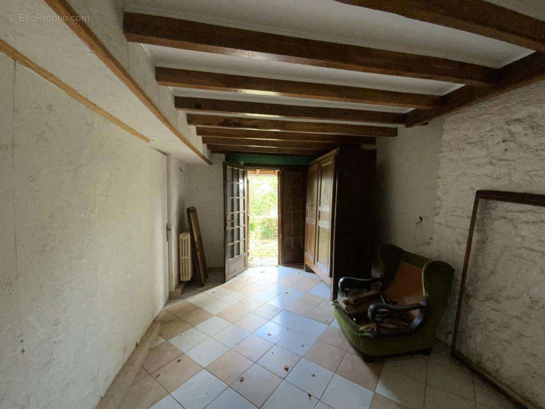 Maison à CLUGNAT