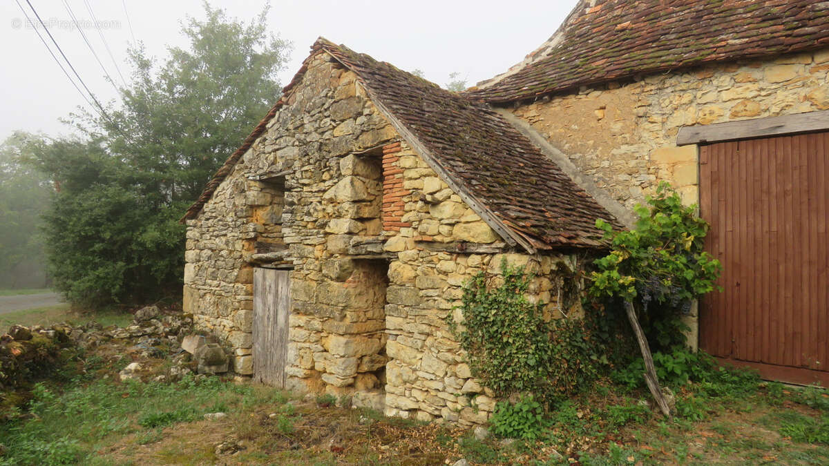 Autre à CHERVEIX-CUBAS