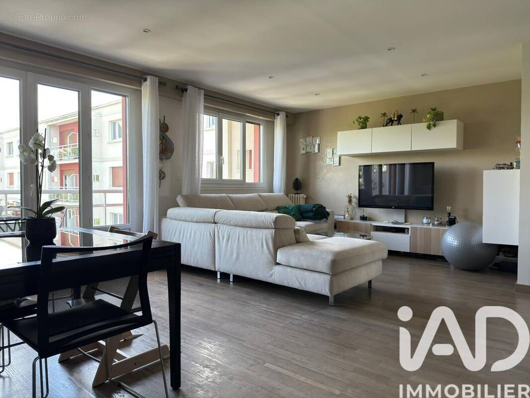 Photo 1 - Appartement à LE PORT-MARLY