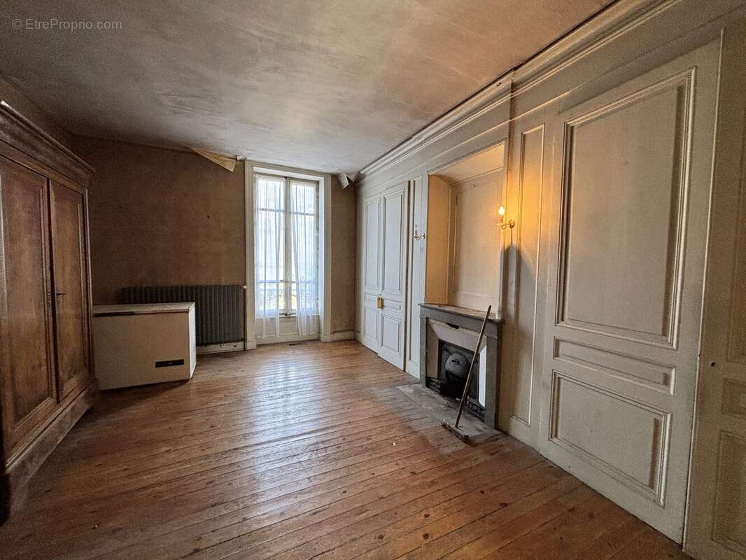 Maison à BEAUJEU