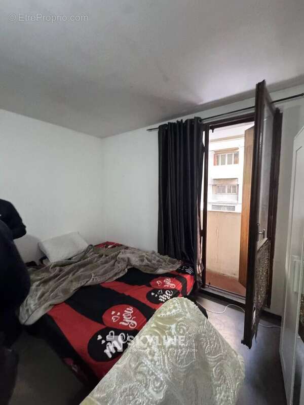 Appartement à MARSEILLE-3E