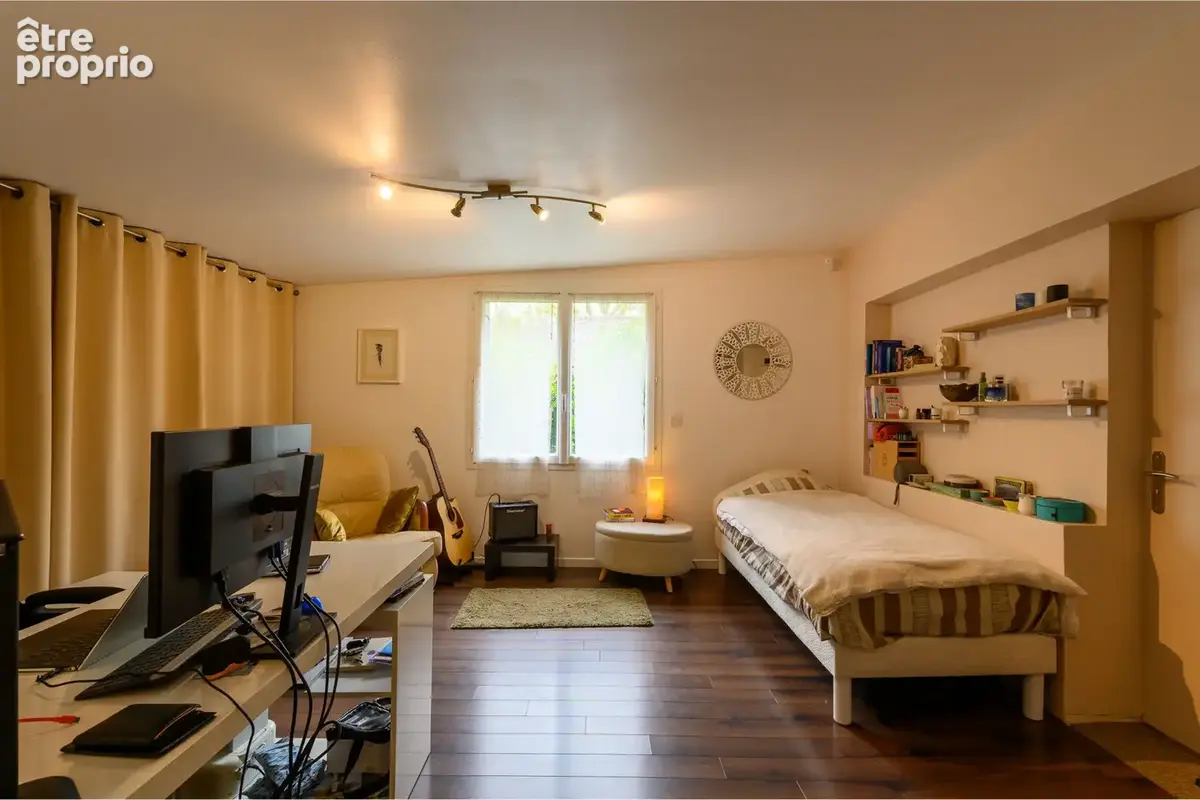 Photo 7
