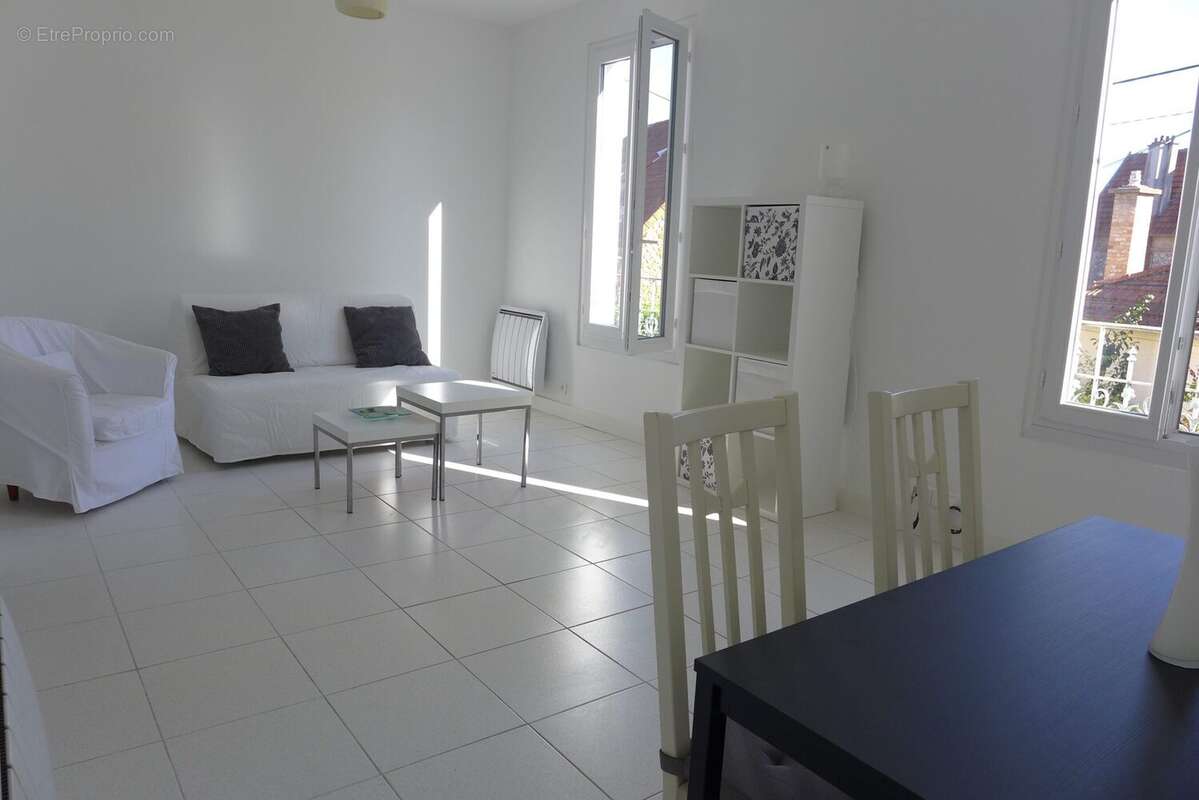 Appartement à GARCHES