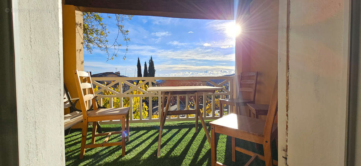 Appartement à LE CASTELLET