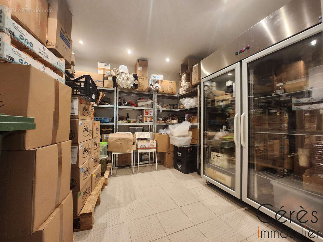 Commerce à ROMAINVILLE