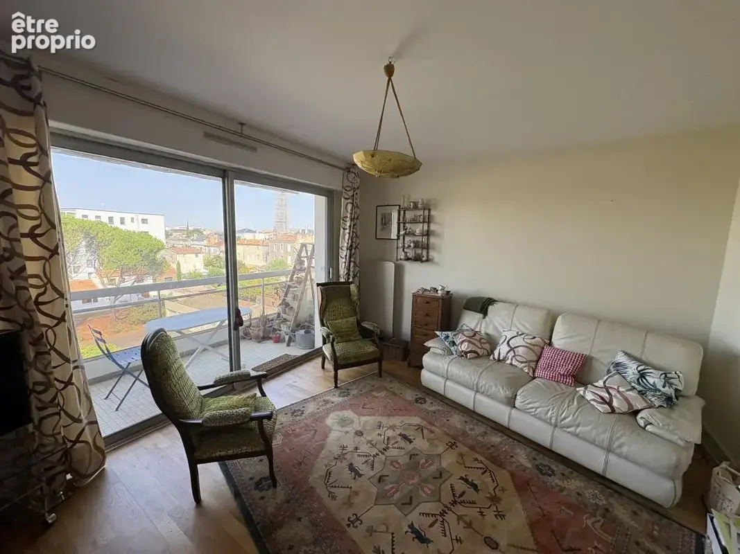Appartement 82 m² à vendre à Niort (79000) - photo 2