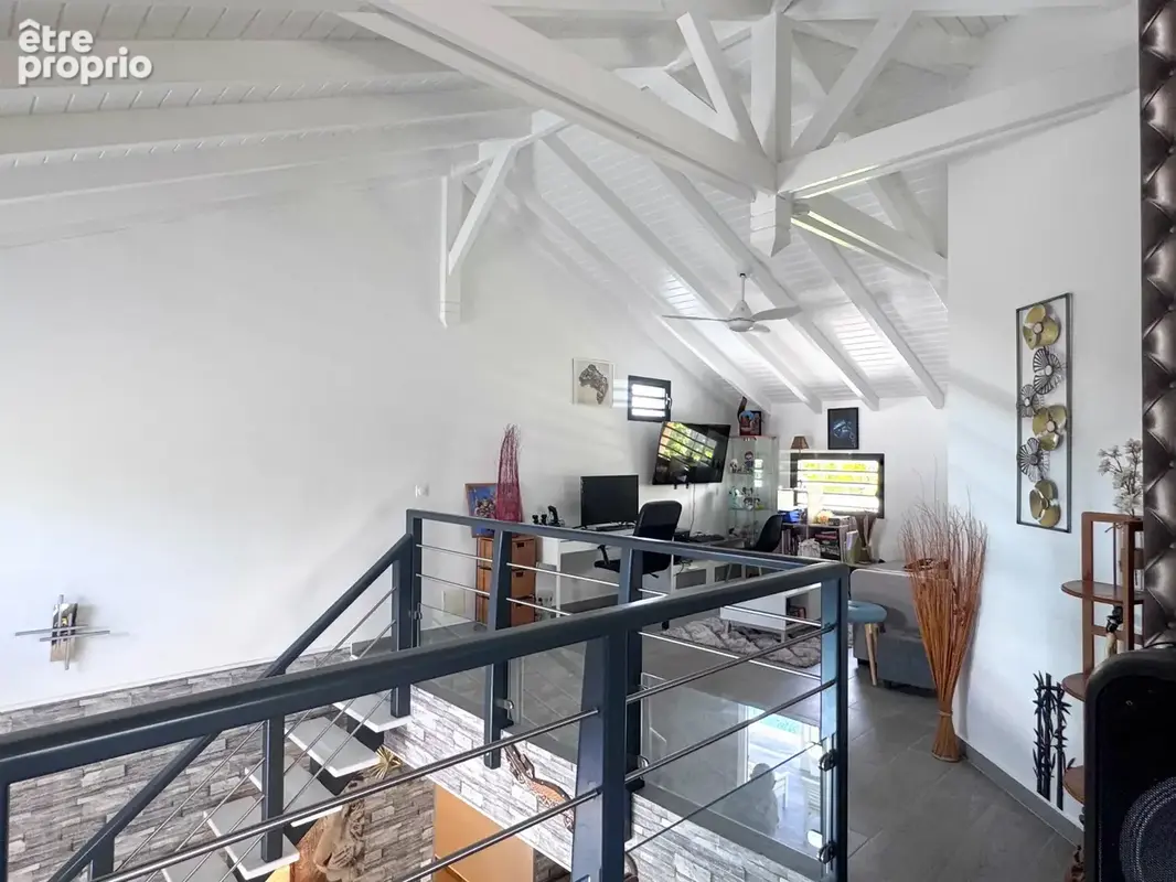 LE MOULE   Villa neuve 2023 avec dépendance, piscine et vue mer - photo 12