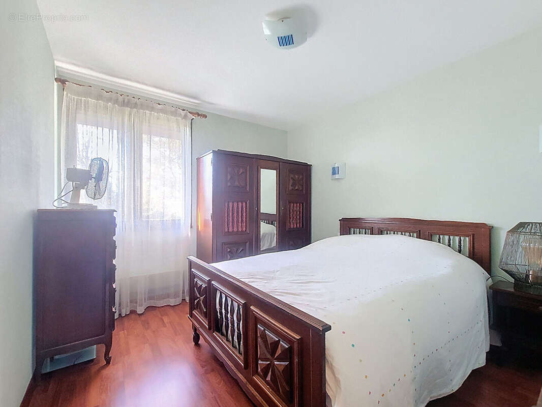 Maison à BLANQUEFORT