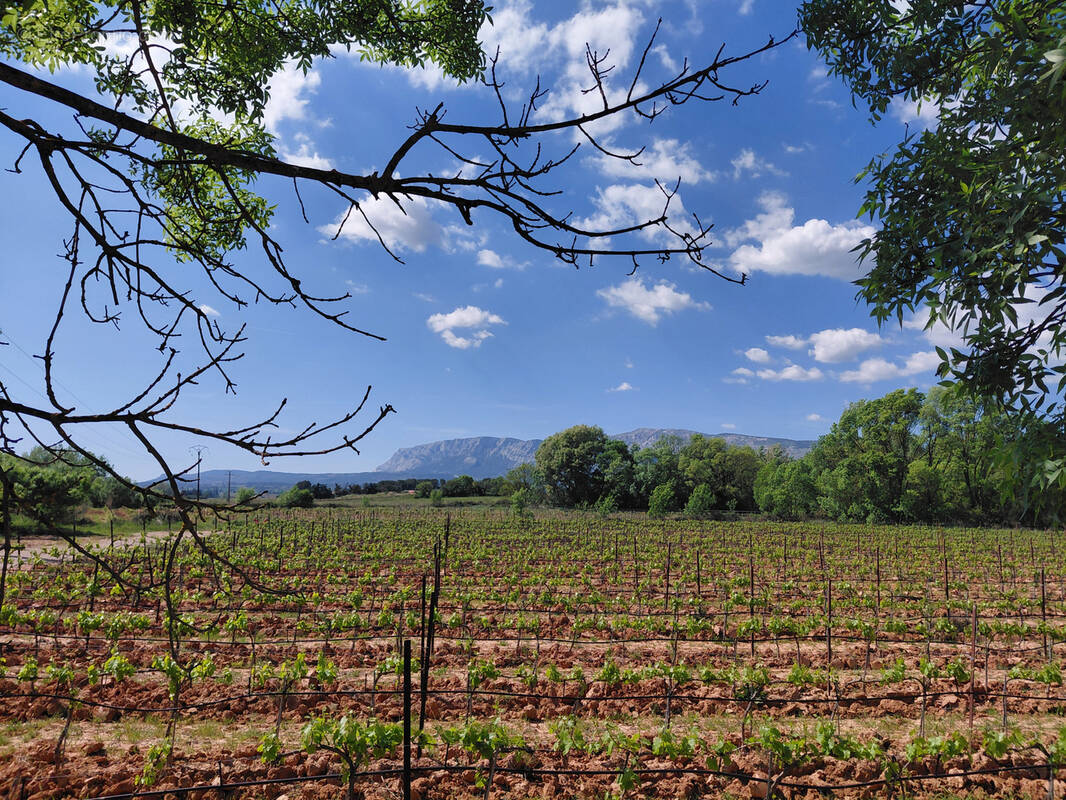 Maison à POURRIERES