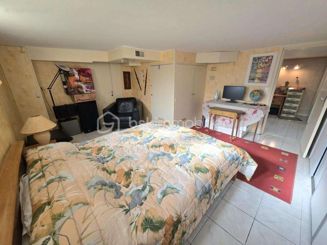 Maison à LE MEE-SUR-SEINE