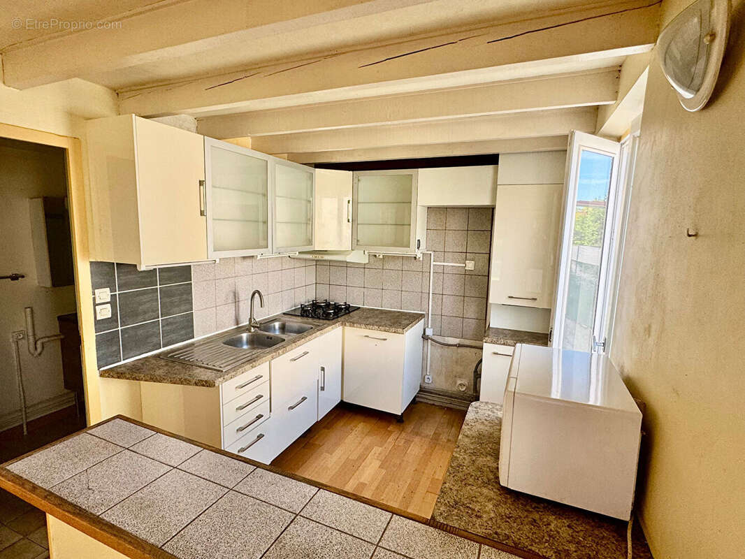 AUBIÈRE / Opportunité maison à vendre au calme avec jardin et 2 chambres ! - photo 4