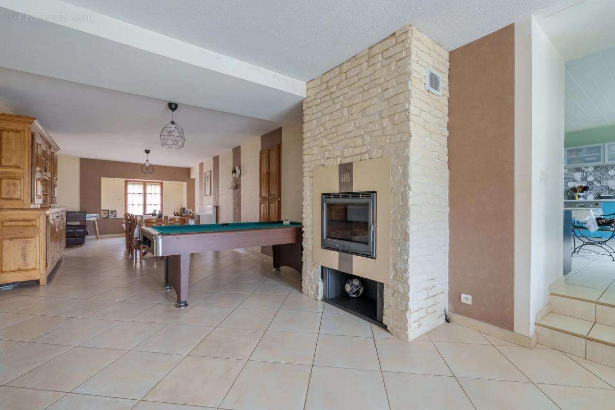 Maison à VAL-DE-MEUSE