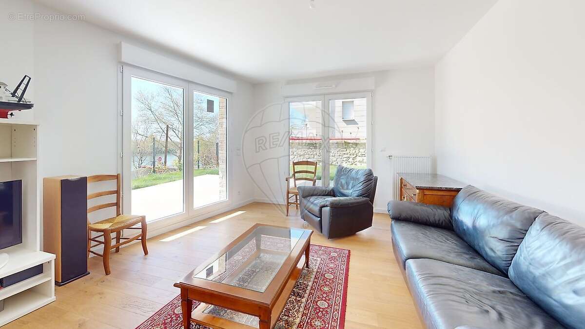 Appartement à SAINT-JEAN-DE-LA-RUELLE