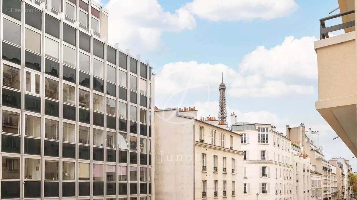 Appartement à PARIS-7E