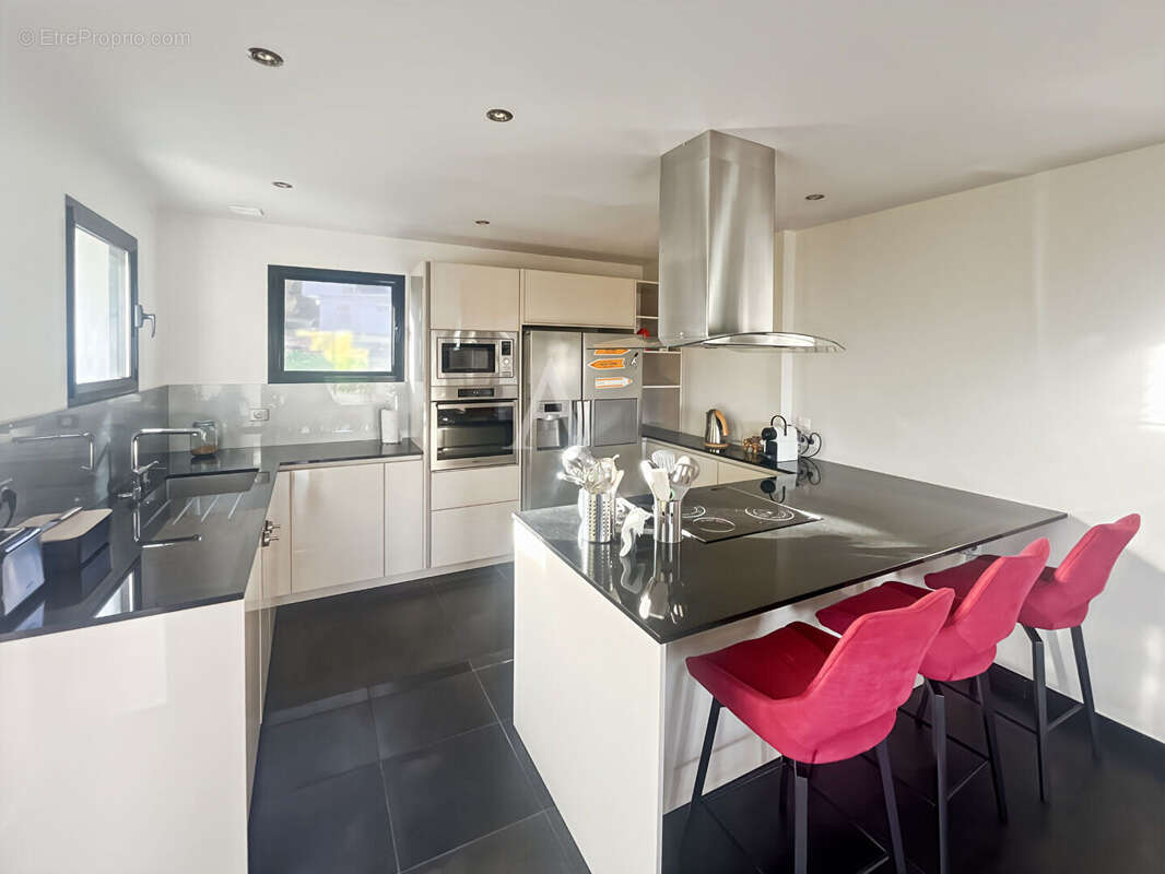 Maison à MEZY-SUR-SEINE