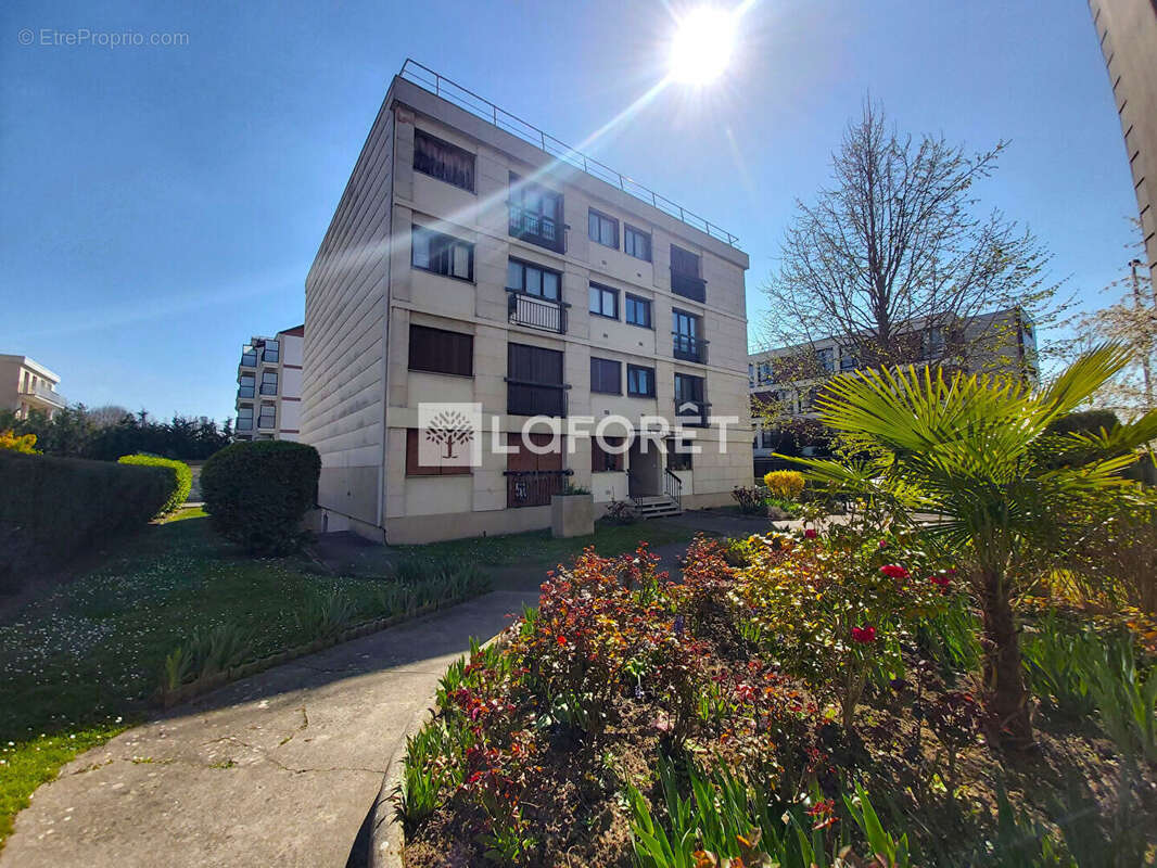 Appartement à VILLEMOMBLE