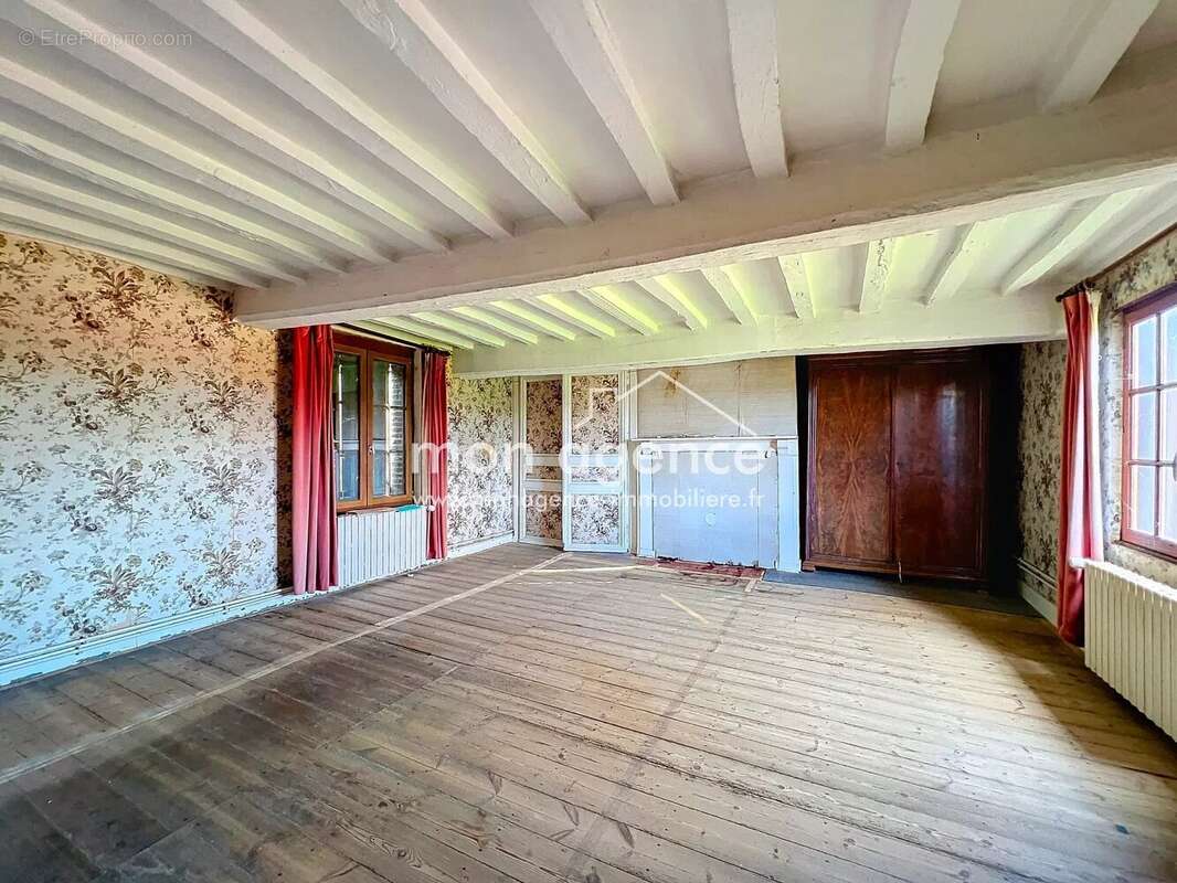 Maison à NEUVILLE-FERRIERES