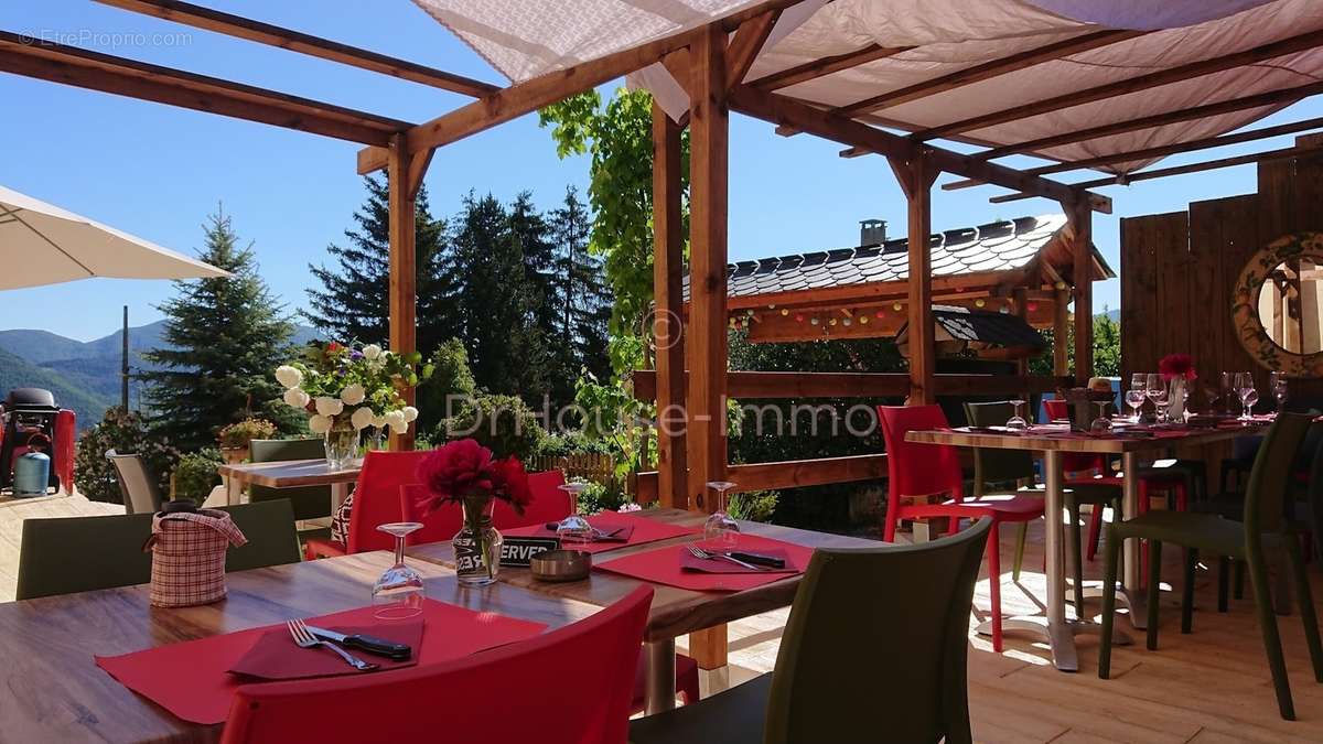 Commerce à ARTIGUES