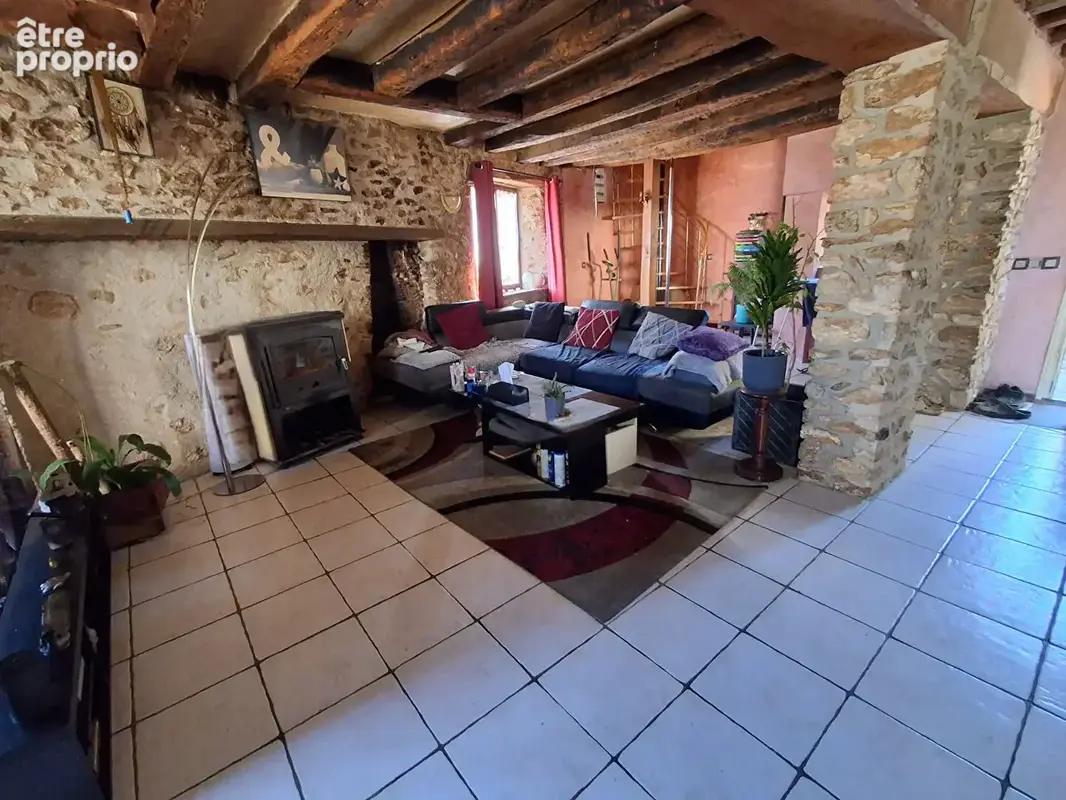 Ancien corps de ferme et ses dependances -tres beau potentiel - photo 2