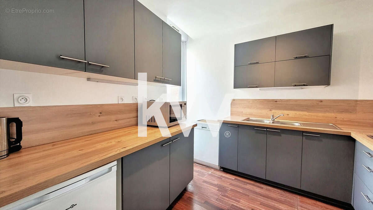 Appartement 95 m² à Saint-Etienne  - photo 5