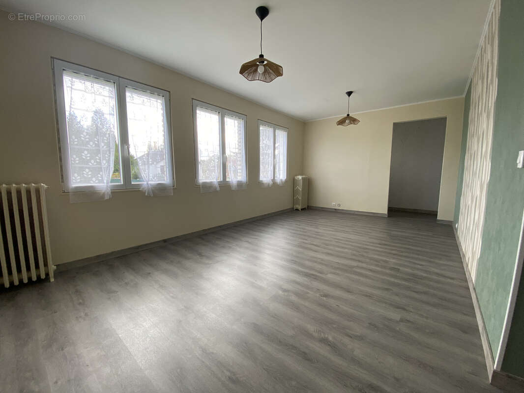 Maison à PACY-SUR-EURE