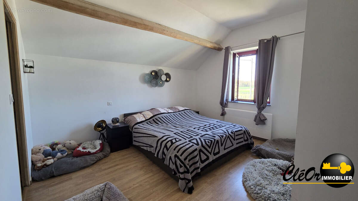 Maison à MOUTHIER-EN-BRESSE