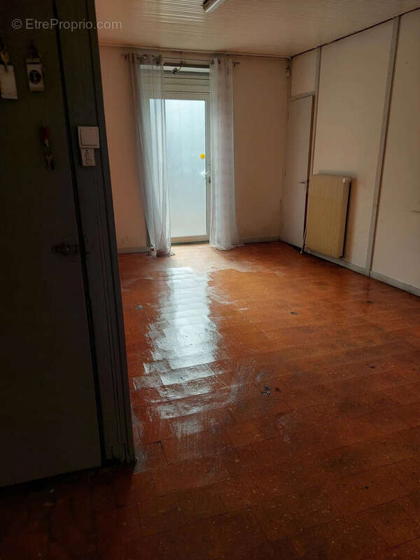 350 m² à Avrille  - photo 8