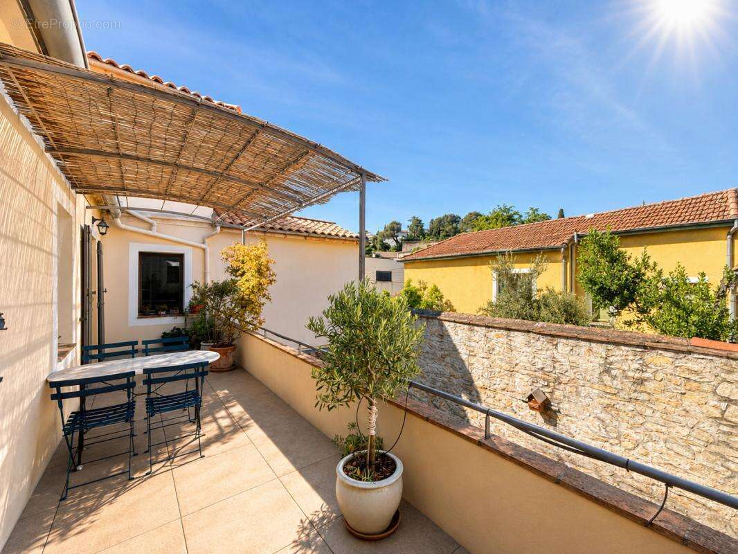 Appartement à NIMES