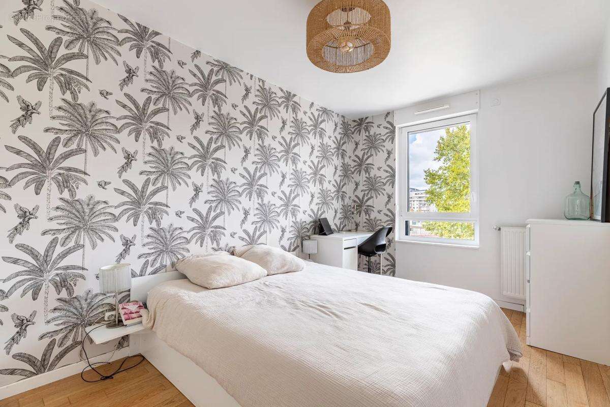 Appartement à CLICHY