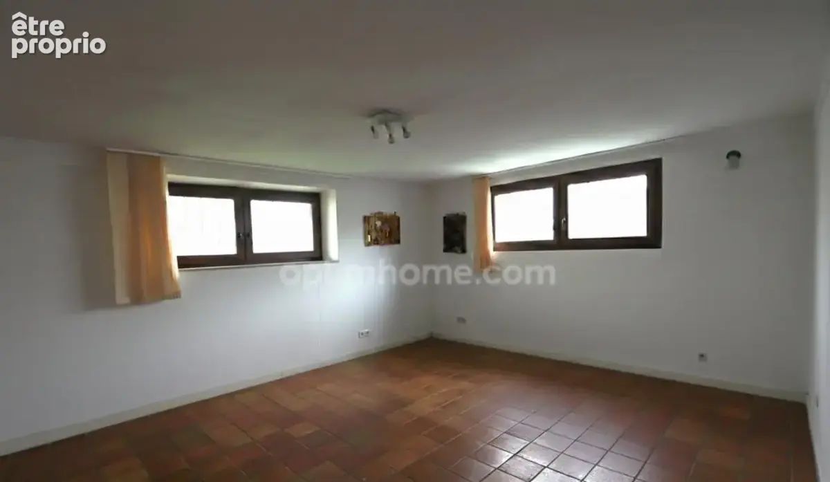 Yutz – pavillon individuel f5 avec terrasses et garage - photo 10
