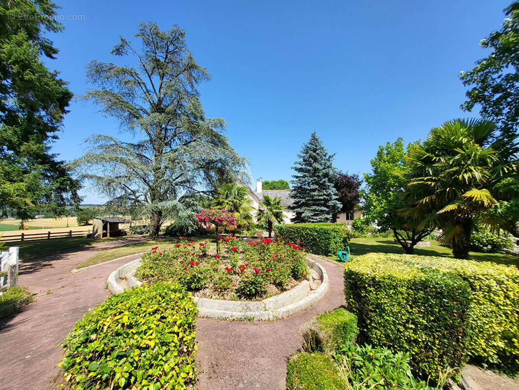 Maison à MARSAC-SUR-DON