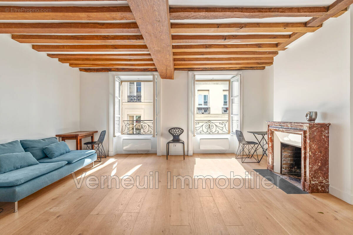 Appartement à PARIS-7E