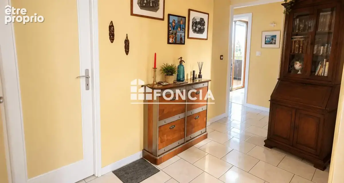 RAMBOUILLET – Beau 3 pièces d'env. 67 m² au dernier étage avec balcon - photo 8