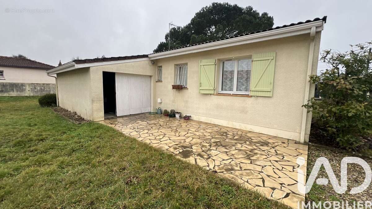 Photo 8 - Maison à SAINT-MAGNE-DE-CASTILLON