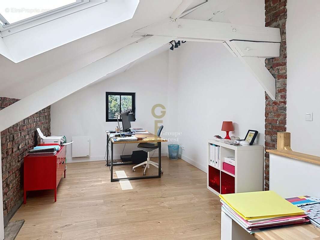 Maison 200 m² à Tourcoing  - photo 8