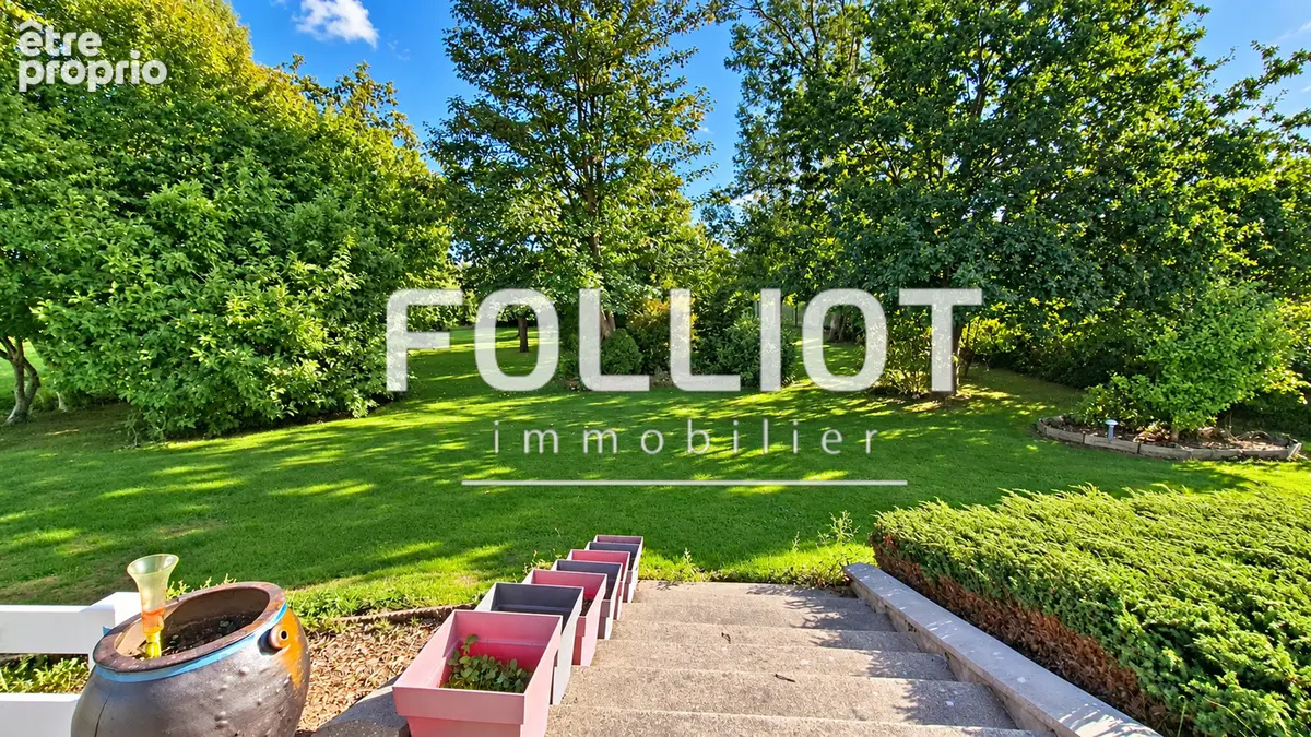A vendre à St Sauveur la Pommeraye - Maison de plain-pied sur sous-sol et dépendance - photo 2